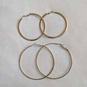 Gold Hoop Earrings Set